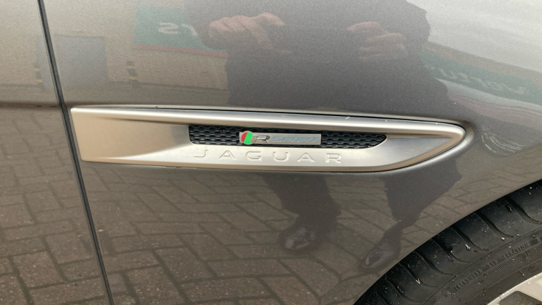 Jaguar XF 2.0d [180] R-Sport 4dr Auto Diesel Saloon